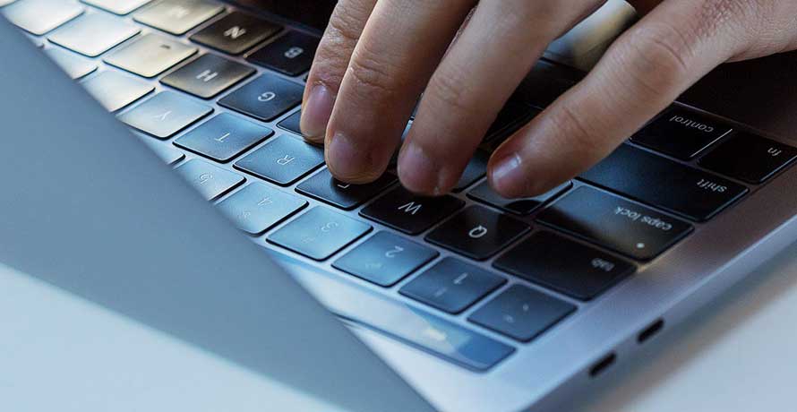 How to Copy and Paste on Laptop Without Mouse 